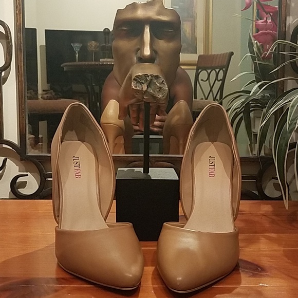 Shoes - Picture 2 of 5